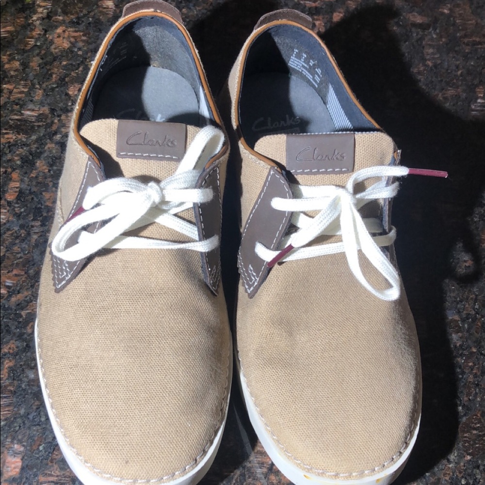Tan dress shoes